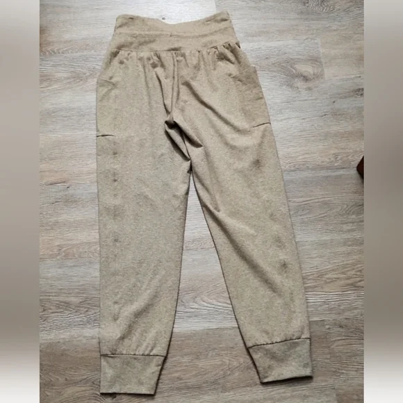 Lou & Grey Luvstretch Joggers Size XS - NWT - Picture 5 of 7
